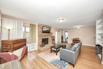 Building Photo - 10555 Turtlewood Ct