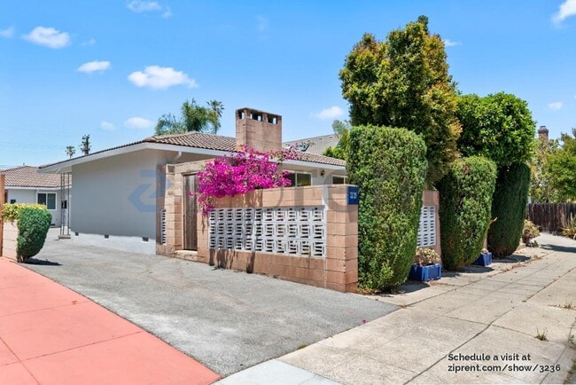 Building Photo - 37 13th Ave