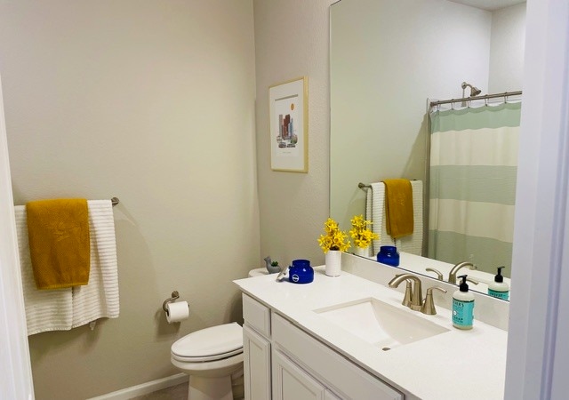 Building Photo - 13564 House Finch St