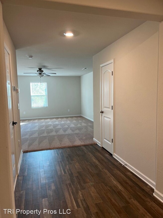 Building Photo - 3 br, 3 bath House - 4715 Hazelburn Drive