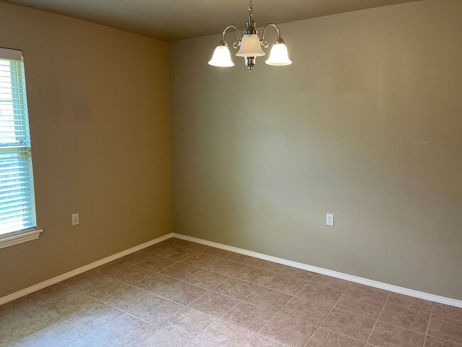 Building Photo - $300 off your move in by 3/1 , 55 and up c...