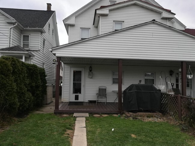 Building Photo - 415 Winters Ave