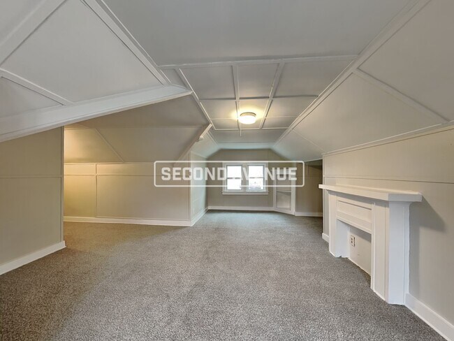 Building Photo - 5808 Prospect Ave