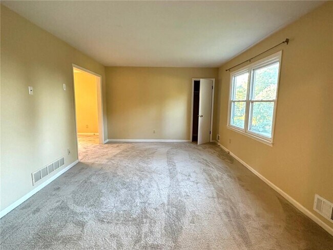 Foto del edificio - 4965 Lindsey Way NE