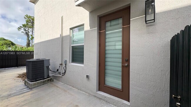 Foto del edificio - 12948 SW 265th Terrace