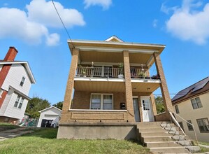 Building Photo - 4614 Midland Ave
