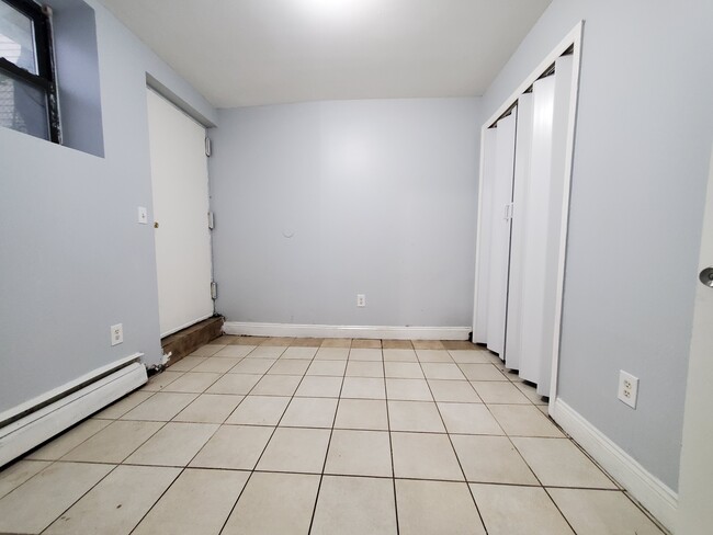 205 Union St 3 - 204 Union St