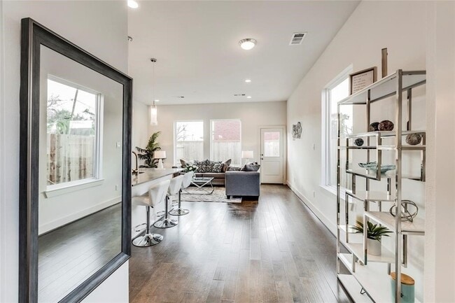 Photo - 4143 Griggs Rd House