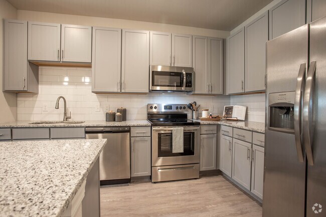 2HAB, 2BA - 1.265SF - B3 - Cocina - Parker at East Village