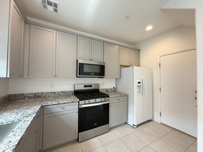 Foto del edificio - Brand-New 4-Bedroom Home in Cadence with Mountain Views & Modern Upgrades