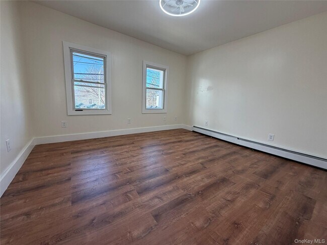 Foto del edificio - 155 N Clinton St