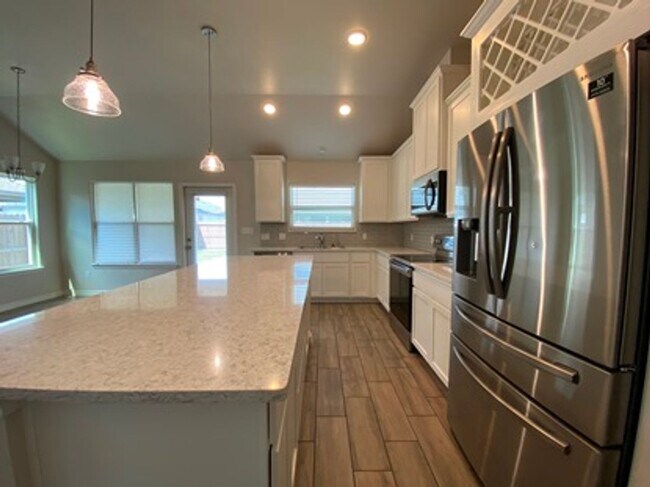 Building Photo - BEAUTIFUL NEWER HOME IN TULOSO MIDWAY ISD!