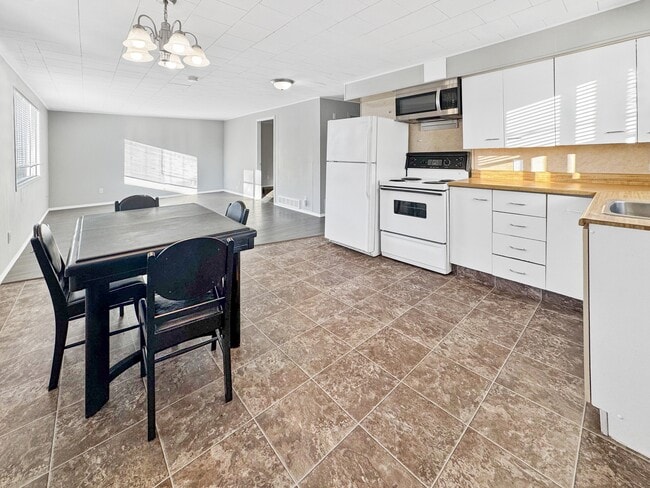 Photo du bâtiment - 22609-22609 9 Ave