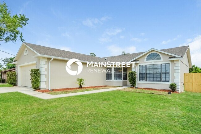 Building Photo - 3 Bedroom Pet-Friendly Home in Deltona, FL with Main Street Renewal