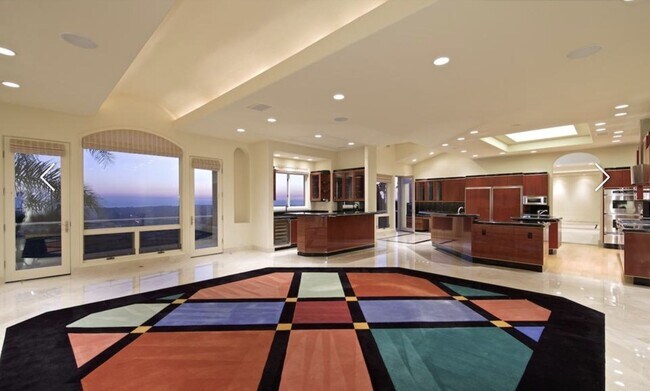 Building Photo - 7125 Obelisco Cir