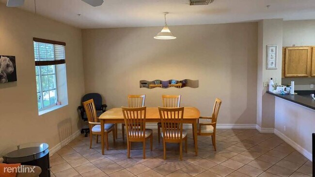 Foto del edificio - 4 br, 2.5 bath Townhome - 4604 Danson Way