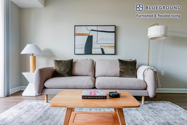 Foto del edificio - 2140 L St NW