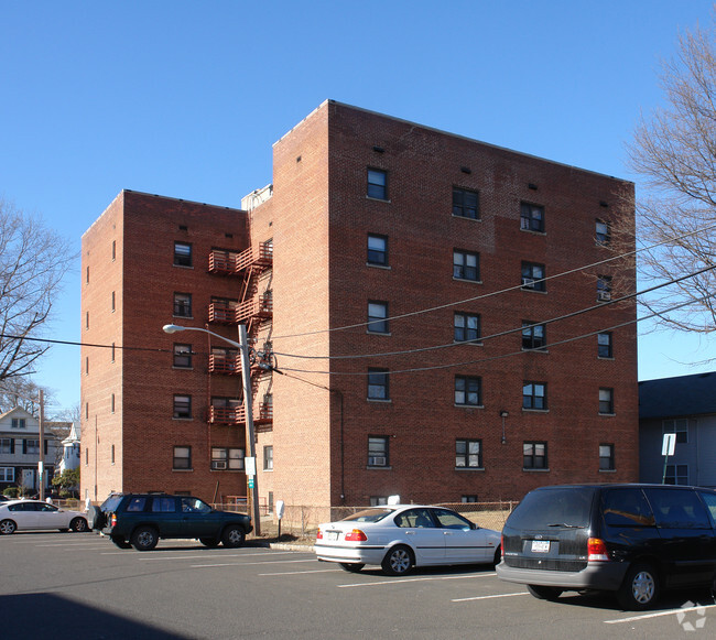 Building Photo - Wood Arms Apartments