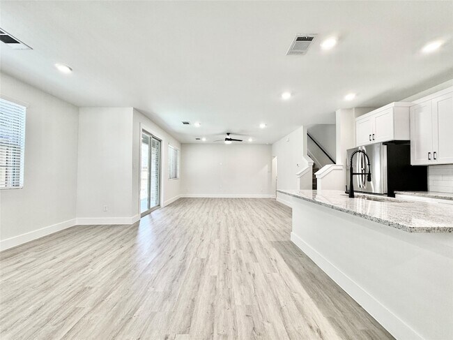 Foto del edificio - 8509 Shoreham