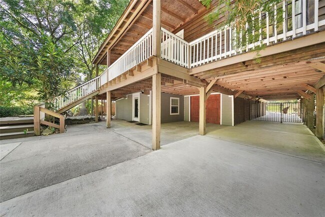 Building Photo - 17616 White Perch Lake Dr