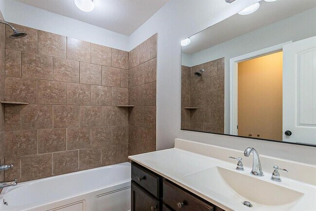 Foto del edificio - 3217 N Bell Ave