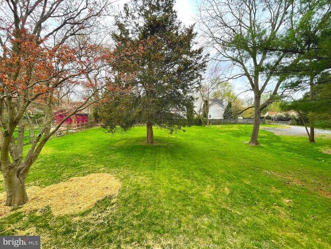 Building Photo - 2764 Old St Johns Ln