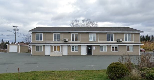 Building Photo - 1958 St Peter Ave