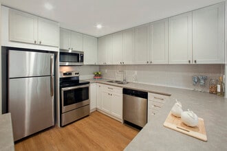 Building Photo - Bay Terrace Apartments