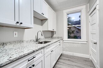 Building Photo - 5510 Edna Ave