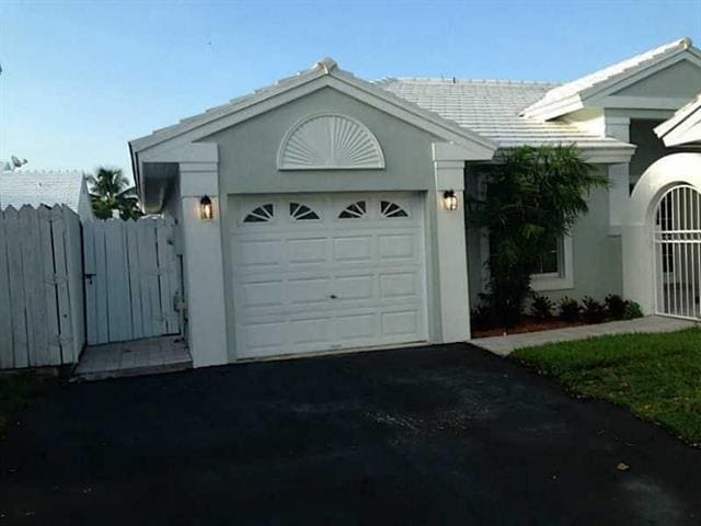 Primary Photo - 11510 SW 60th Ter