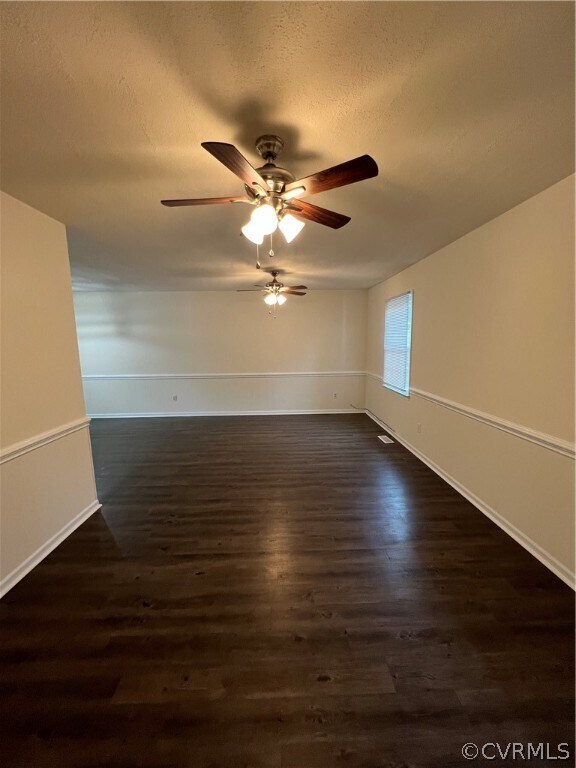Building Photo - 4106 Robert E Lee Dr
