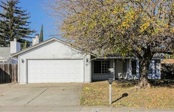 Building Photo - 18 Dempster Ct