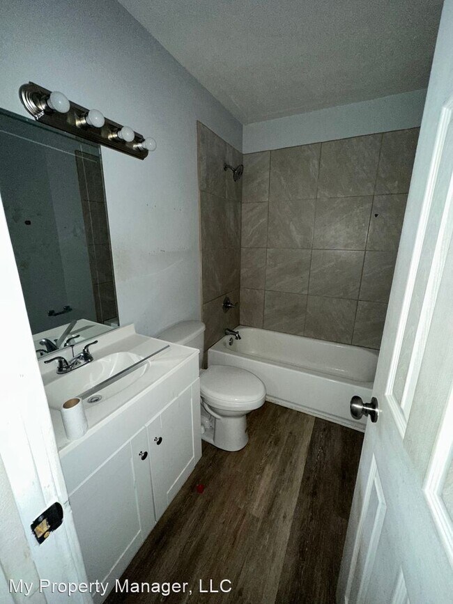 Foto del edificio - 2 br, 1 bath House - 1859 1/2 Anna Street