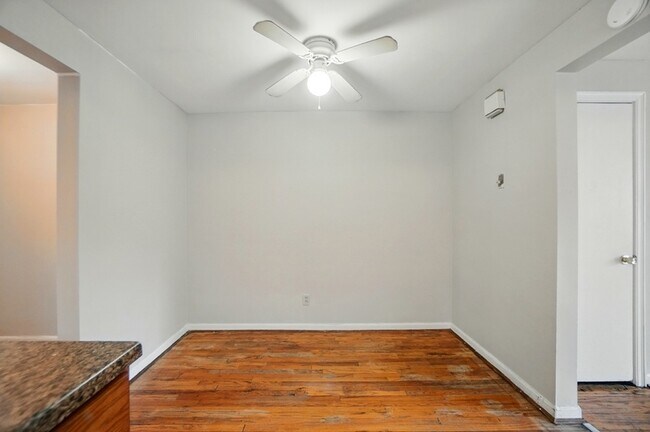 Foto del edificio - 3919 E Gatewood Ln