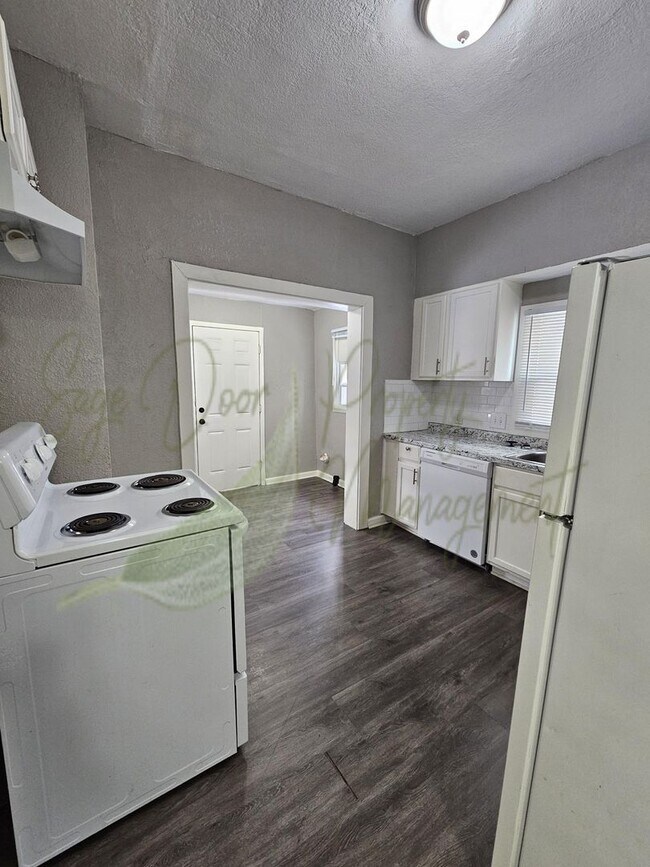 Building Photo - READY TO CALL HOME!!!