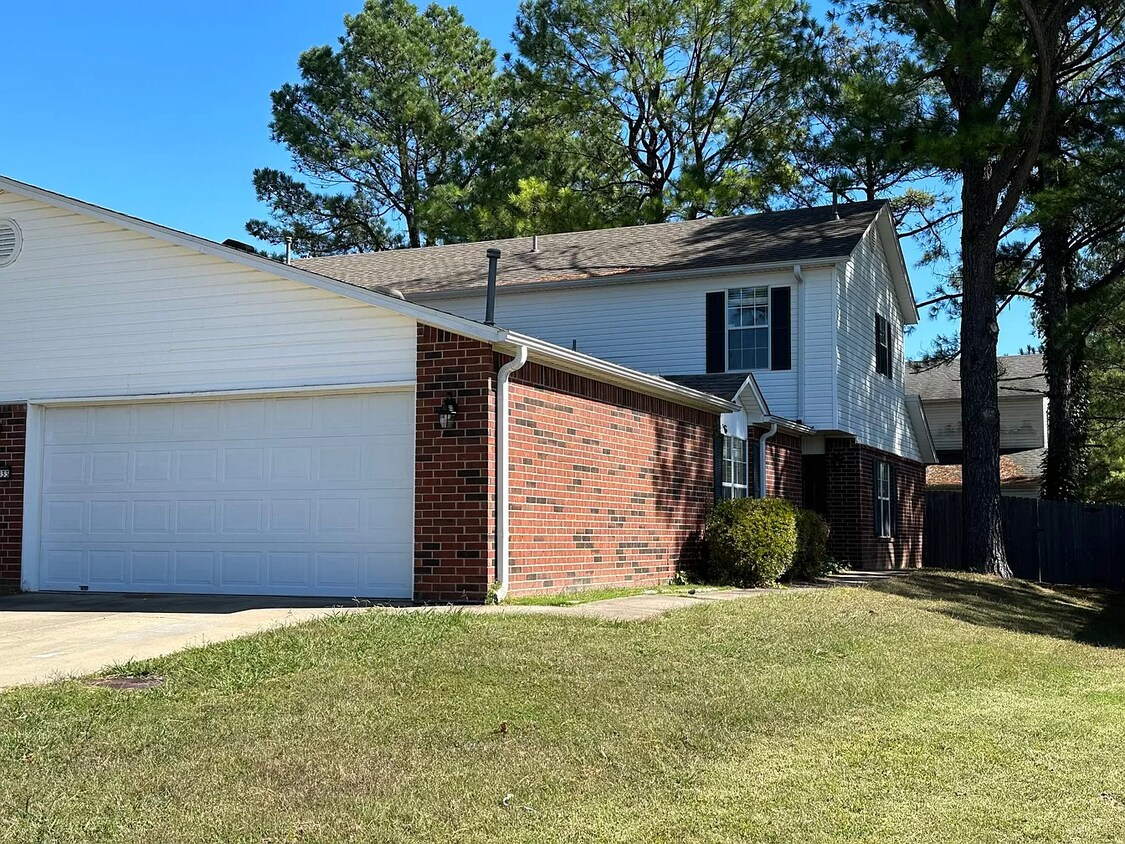 Foto principal - 2833 W Wildwood Dr