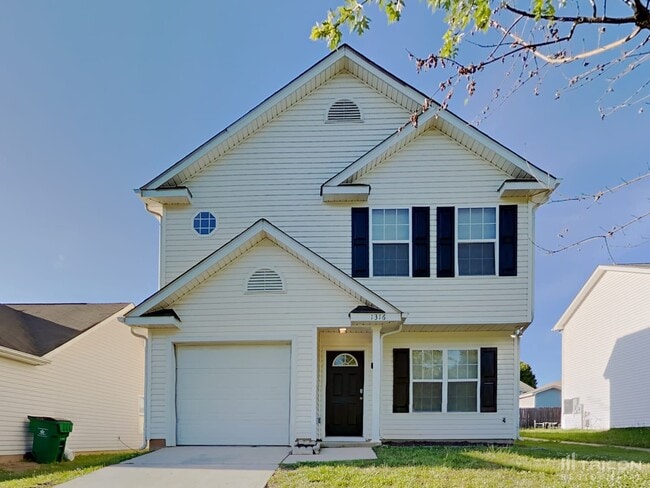 Building Photo - 1316 Crandon Dr