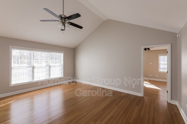 Building Photo - 1608 Battle Ln