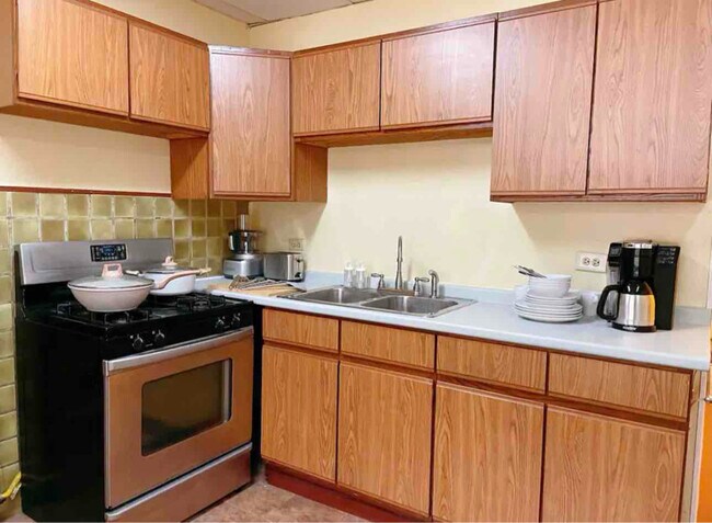 Foto del edificio - 5432 Baywood St