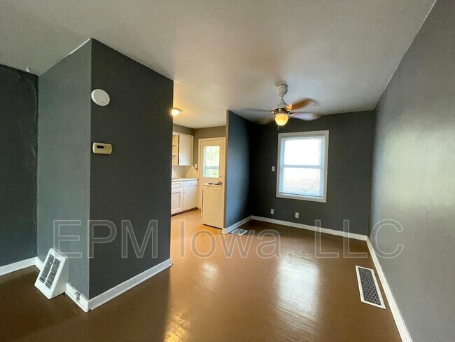Foto del edificio - 221 Madison St