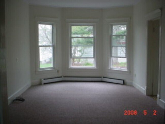 Building Photo - 134 Lebanon St