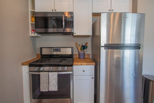 Foto del edificio - Looking to be in town? Hotel/Motel not for you? Look no further!