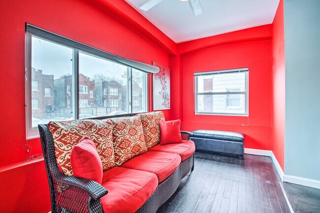 Building Photo - 220 N Laporte Ave