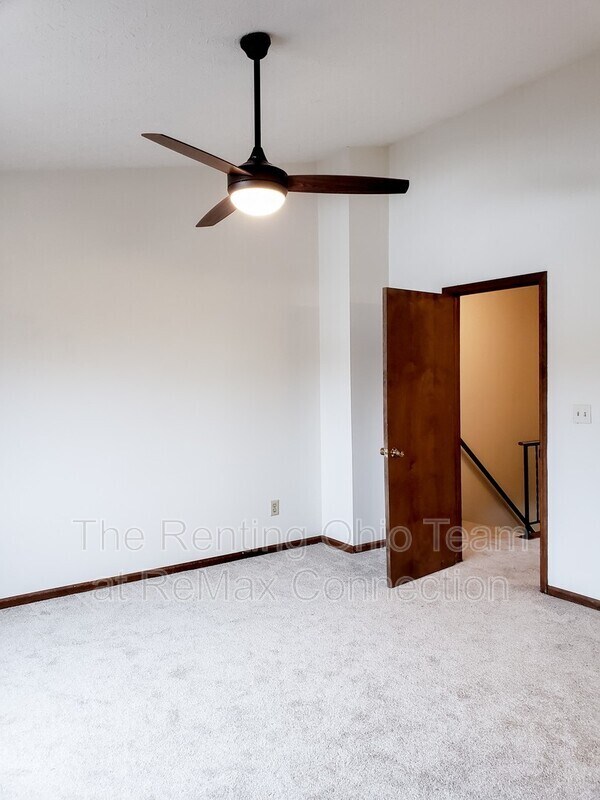 Primary Photo - 3241 Brookview Way