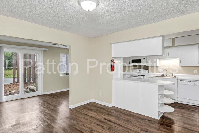 Foto del edificio - Point Arcadia Townhome