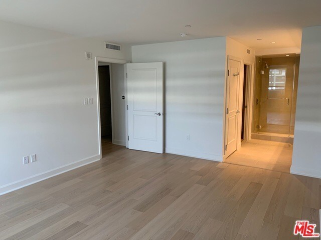 Building Photo - 1221 Ocean Ave