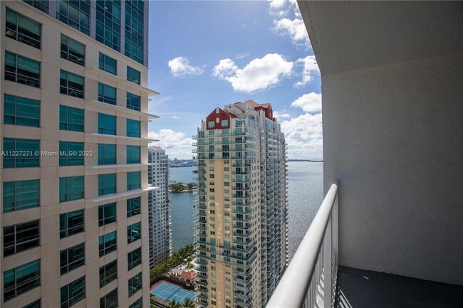 Foto del edificio - 1200 Brickell Bay Dr