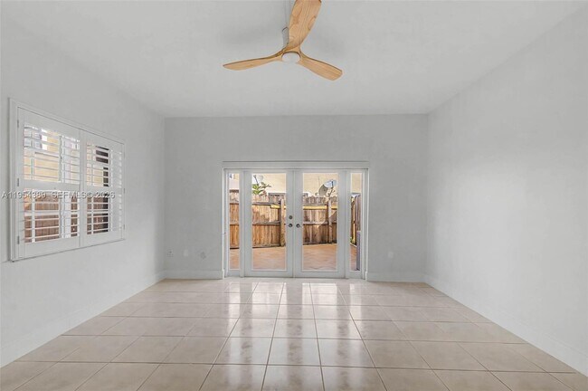 Foto del edificio - 6560 SW 138th Ct
