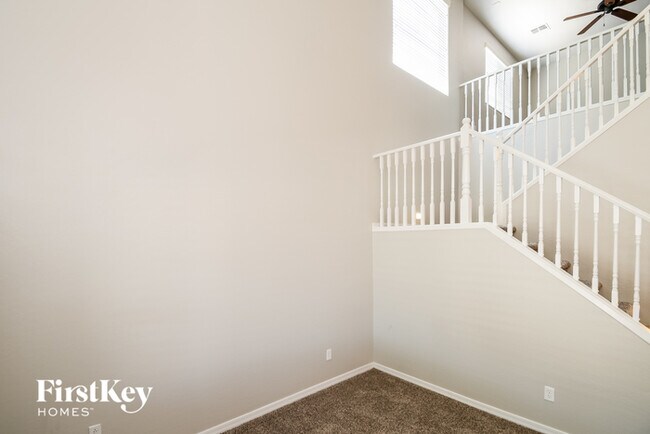 Building Photo - 4762 S Grenoble Cir