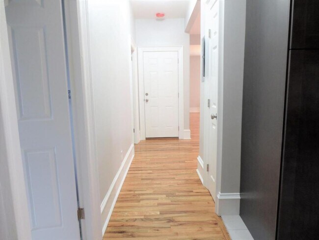 Foto del edificio - 678 Hanover St